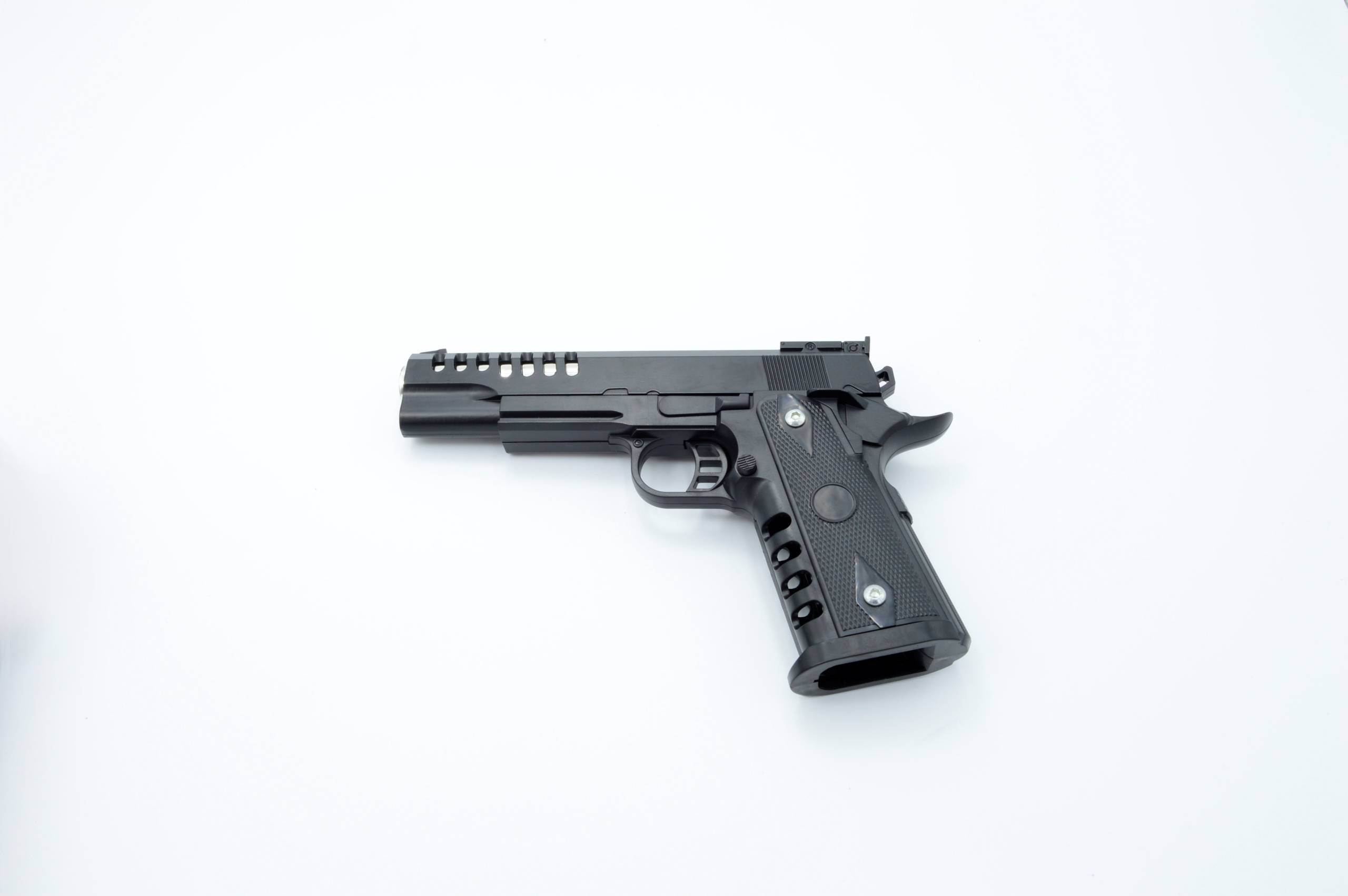 Pistolet na kulki MPK-688